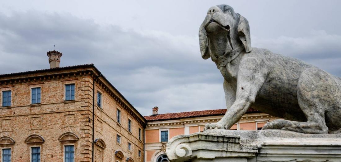 Langhe: statua