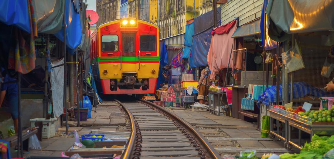 mercato sul treno 